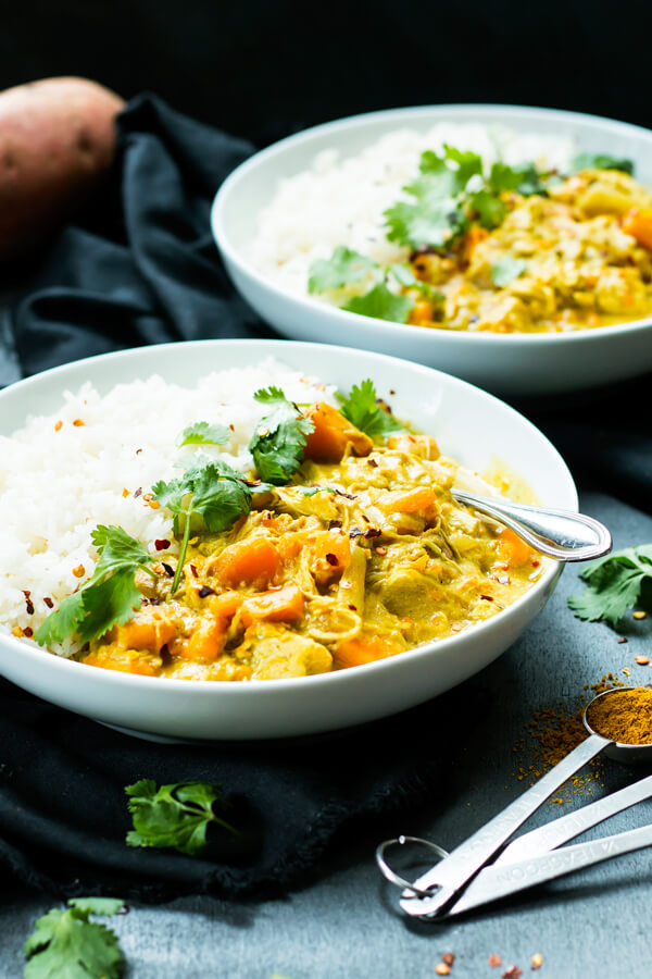 There is nothing more delicious than Comforting Curry Recipes. The rich flavor, the heartiness that makes any meal delicious. Here's a list of our favorite Curry Recipes 