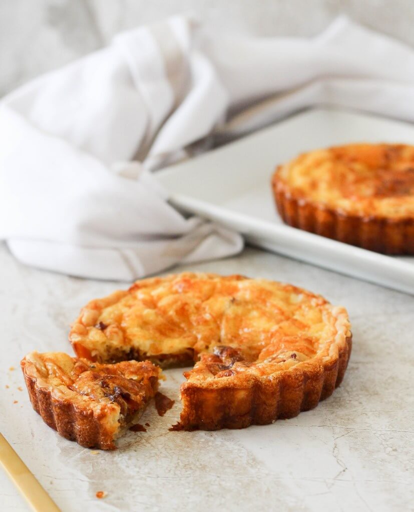 12 Eye-catching Quiche Recipes with Onions